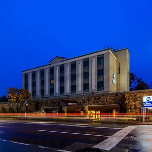 Western Queens Gold Coast Hotel